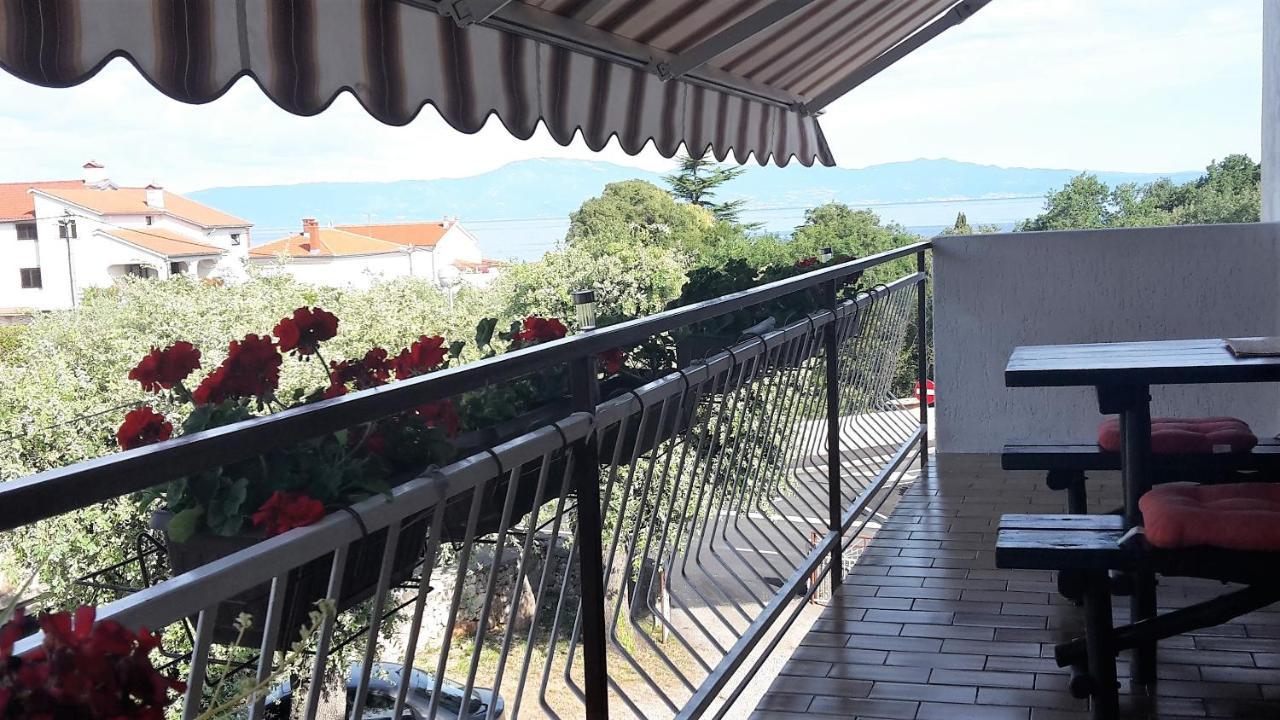 Apartments Sabina I Grapes Malinska Eksteriør bilde